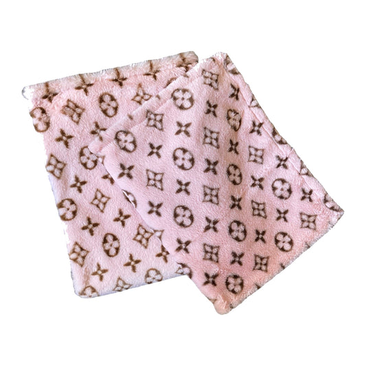 Cozy Dog Blanket in Trendy Pattern | Pink